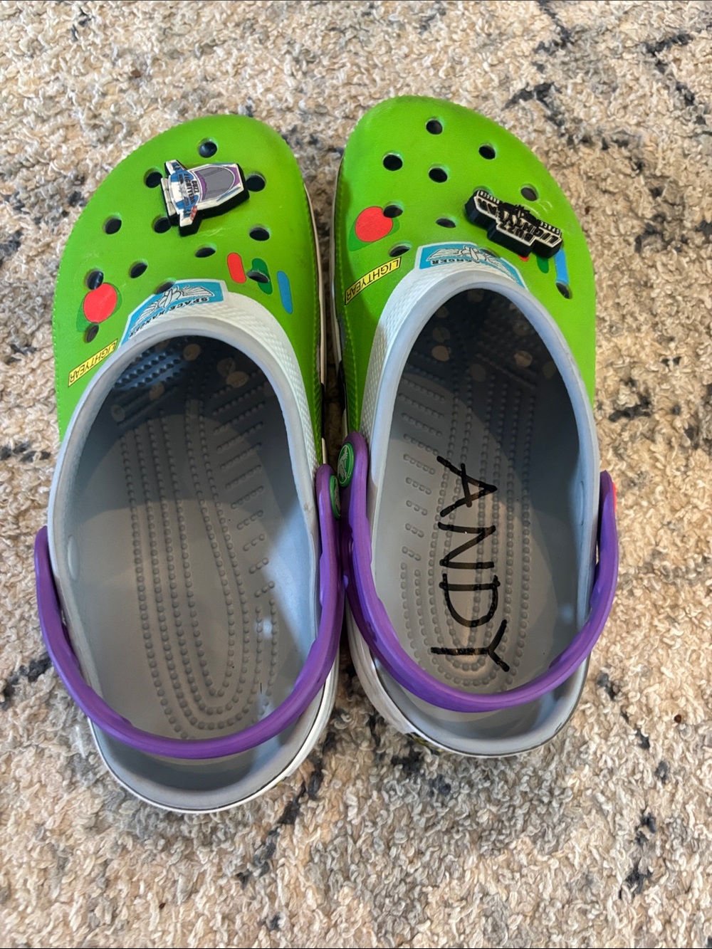 Crocs Toy Story Buzz Lightyear Classic Clogs Men 6 / Women 8 Like New Disney